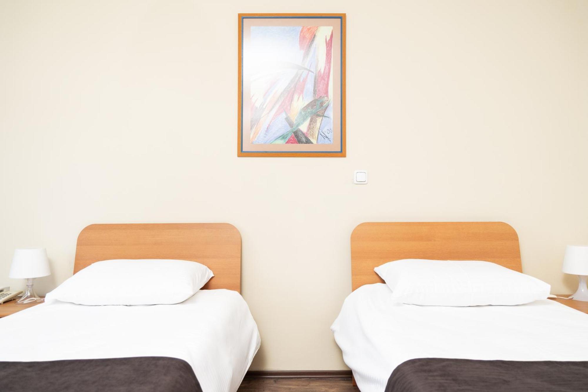 Hotel Luxor Pristina Eksteriør billede